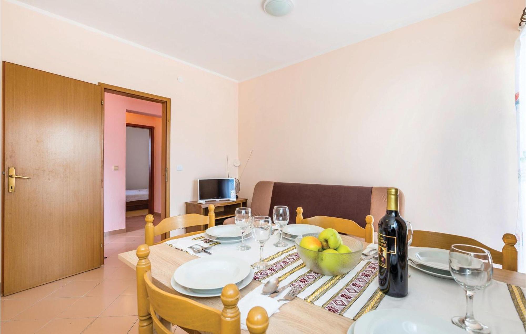 Nice Apartment In Matulji With Kitchen Luaran gambar